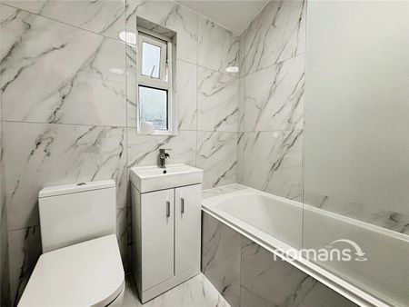 3 bedroom apartment to rent - Photo 5