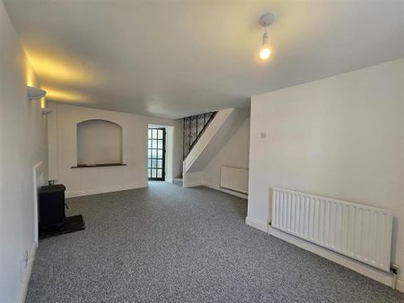35 Bridge Street, Comber, Newtownards, BT23 5AT - Photo 2