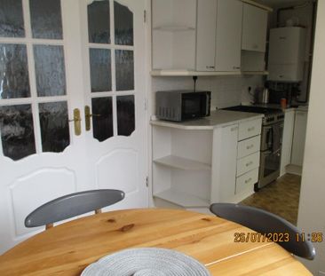 2 bedroom flat to rent - Photo 6