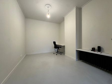 Instapklare woning met 3 slaapkamers en tuin te Roeselare - Photo 2