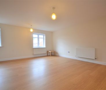 2 bedroom maisonette to rent - Photo 1