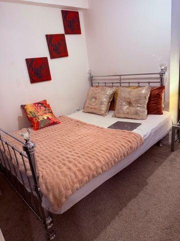 Room in a Shared House, Danescombe, SE12 - Photo 3