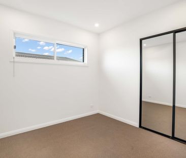 Modern Low Maintenance Living! - Photo 5