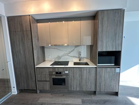 For Lease - 180 Front Street Unit# 3608, Toronto, Ontario - Photo 4