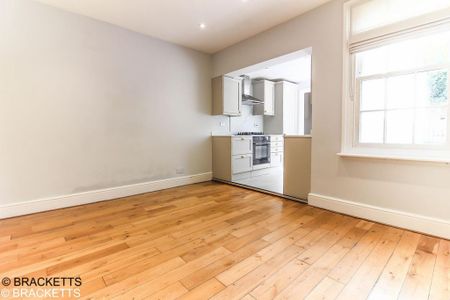 3 bedroom semi-detached house to rent - Photo 3