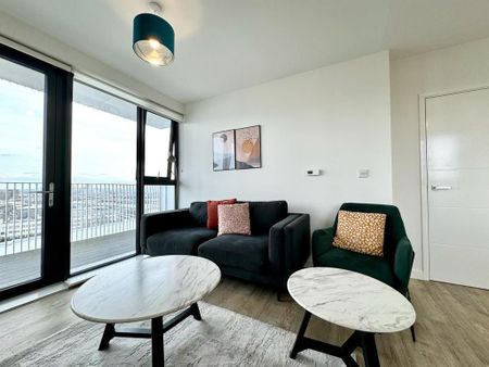 2 bedroom flat to rent - Photo 2