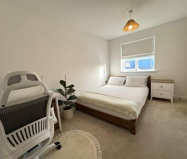 3 Bedroom Semi Detached To Let - Photo 6