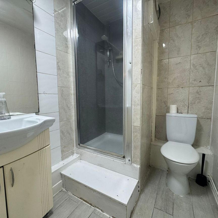 Studio Flat, Broadway Market, E8 - Photo 1