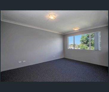 Resort-Style Coastal Escape 500m from the Beach - Photo 2