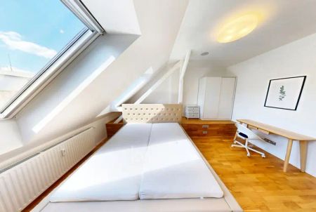 Světlý, kompletně zařízený byt 2+kk s klimatizací a zahradou | Praha 15 – Hostivař - Фото 3