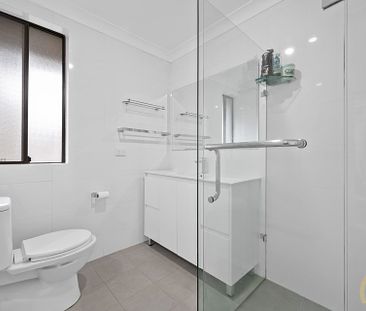 Two Bedroom Unit in Bankstown CBD&excl; - Photo 1