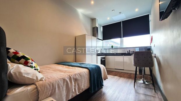 Studio to rent - Photo 1