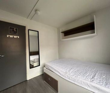 Four Bed Silver - Photo 3