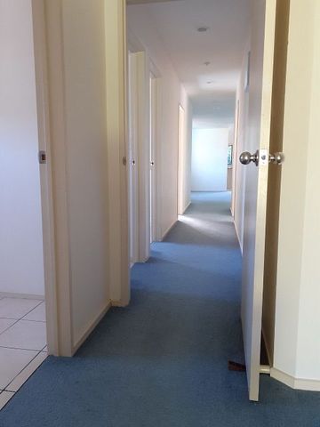 4 BED + 2BATHROOMS, Hillcrest (WATER INCLUDED) - Photo 4