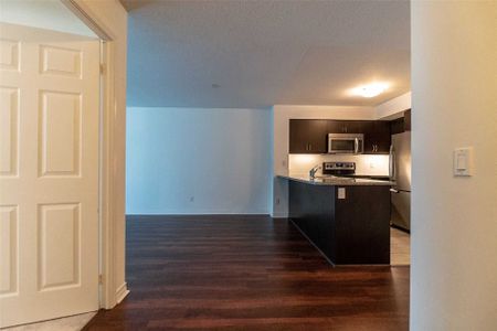 For Lease - 19 Grand Trunk Crescent Unit# 1008, Toronto, Ontario - Photo 3