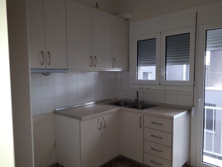 Διαμέρισμα για ενοικίαση Άγιος Βελησσάριος (Λάρισα) - Φωτογραφία 4