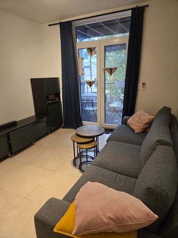 Appartement te huur - Foto 2