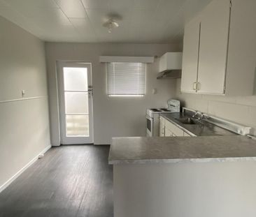 Cosy One-Bedroom Flat in the Heart of Hamilton ... - Photo 2