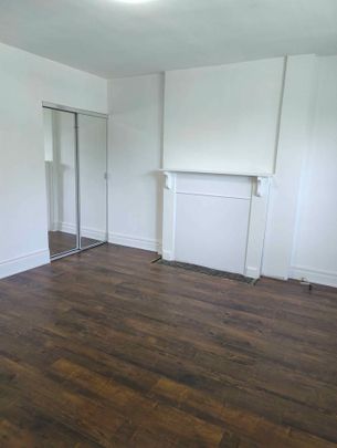 For Lease - 372 Woodbine Avenue, Toronto, Ontario - Photo 1