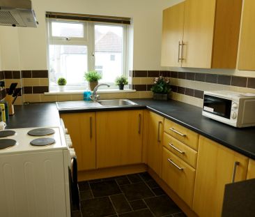 Percy Avenue - Photo 6
