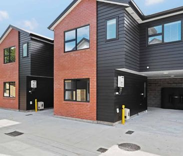 Tastefully Decorated - Great Location - Photo 4