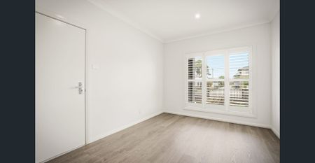 Spacious Brand New 5-Bedroom Property for Rent Near Girraween Public School - Photo 5