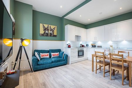 1 bedroom serviced apartment to rent - Photo 3