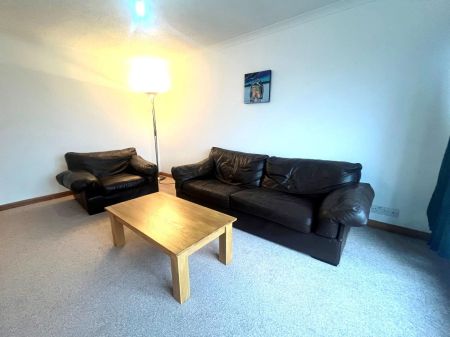 56 Lord Hays Grove, Aberdeen AB24 1WT - Photo 3