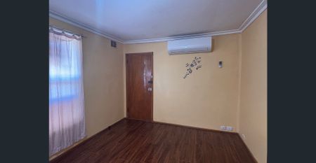 2 Bedroom unit in ideal location - Photo 3