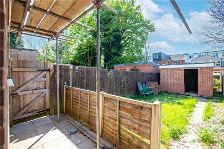 6 bedroom house to rent - Photo 3