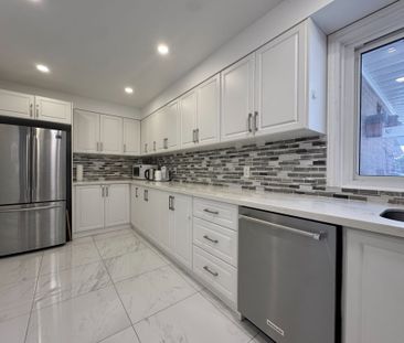 For Lease - 43 Sherwood Forest Drive Unit# Main Floor, Markham, Ont... - Photo 3