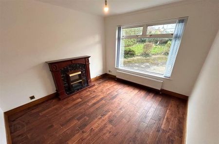 12 Crawfordsburn Road, Bangor, BT19 1BE - Photo 2