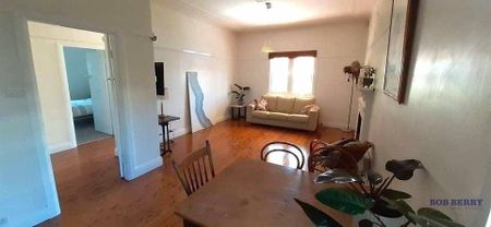 Three Bedroom Home in South Dubbo - Photo 3