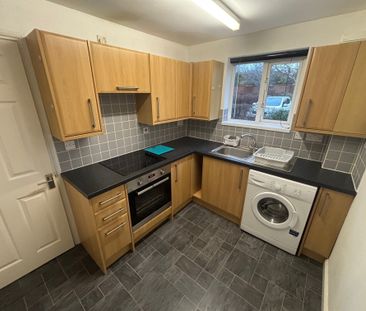 Barnum Court, Swindon - Photo 2