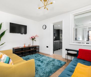 3 Bed Semi-Detached House, Farley Place, SE25 - Photo 1
