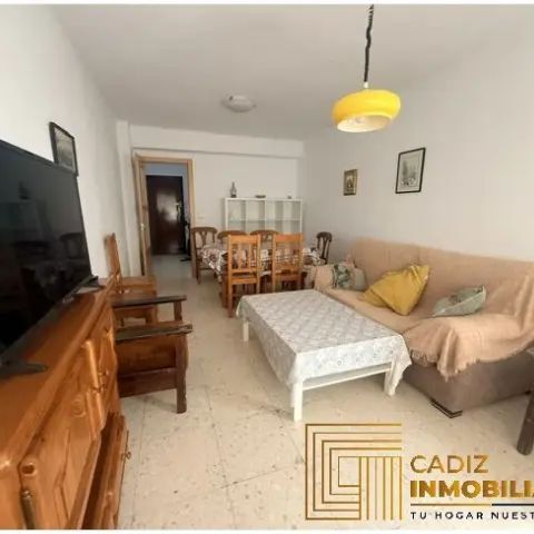 Piso en alquiler en Avenida de Ana de Viya - Photo 1