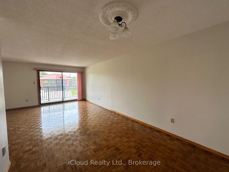 For Lease - 118 Antigua Road, Mississauga, Ontario - Photo 2