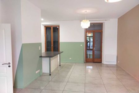 Roquevaire EXT D* - Photo 2