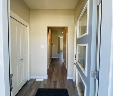 3 Bedroom 2.5 Bathroom in Charlesworth - SF81 - Photo 6