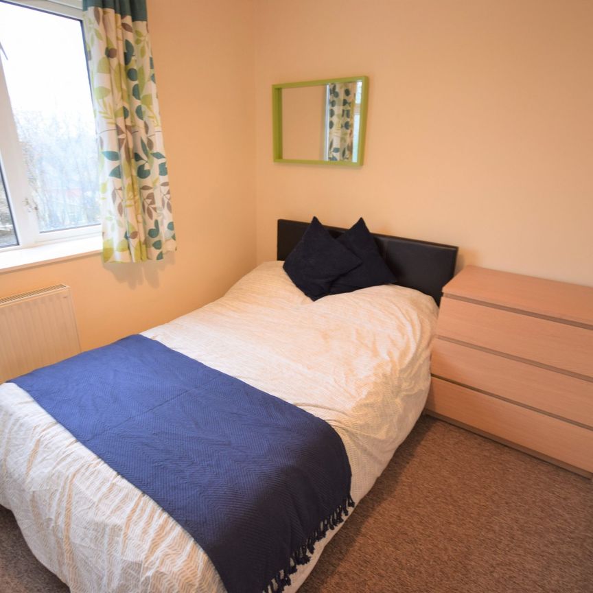 Double Room- Close to Hospital - Photo 1