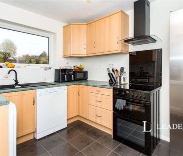 3 bedroom house to rent Shirley Close, Milton, Cambridge, Cambridge... - Photo 6