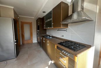 T3 em Esgueira (suite, varandas, cozinha equipada)