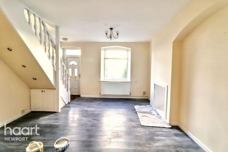 3 bedroom terraced house to rent - Photo 4