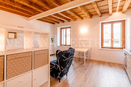 Nuovo Appartamento di 81 mq completamente arredato in zona Veronetta - Photo 2