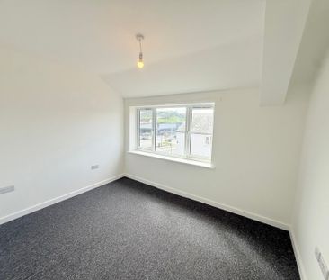 Sherborne Road, Yeovil, Somerset - Photo 2