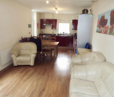1 bedroom in a house share to rent - Photo 1
