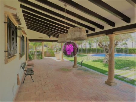 5 bedroom luxury House for rent in Cala Blanca, Javea, Alicante, Valencia - Photo 2