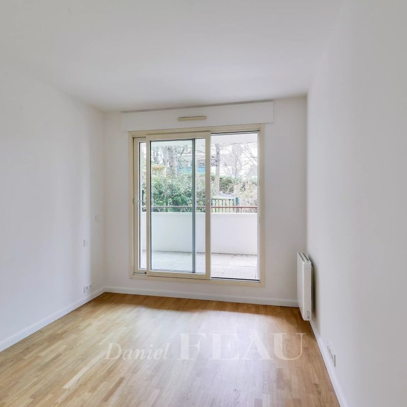 SAINT-CLOUD - MONTRETOUT - RUE ARMENGAUD - APPARTEMENT FAMILIAL MEUBLE AVEC TERRASSES - Photo 1