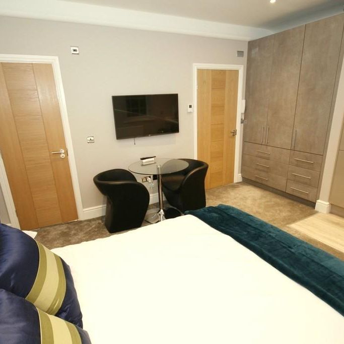 Studio to rent - Photo 1