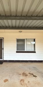 TWO BEDROOM UNIT CLOSE TO CENTRAL ATHERTON - Photo 4